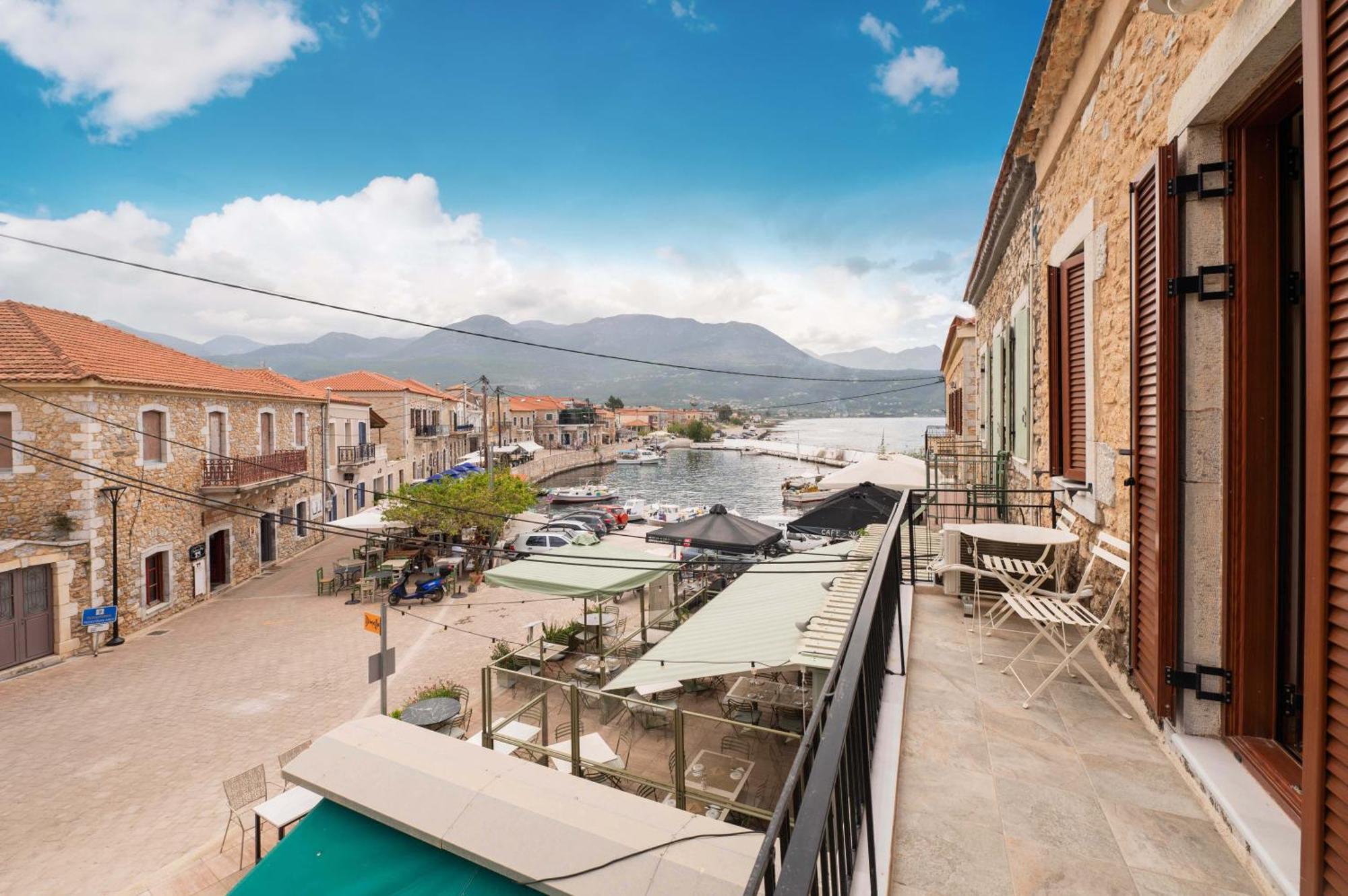 Mani View Luxury House Appartement Agios Nikolaos  Buitenkant foto